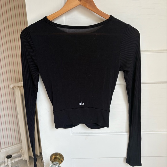 Alo | Cover Long Sleeve Top - Picture 3 of 3